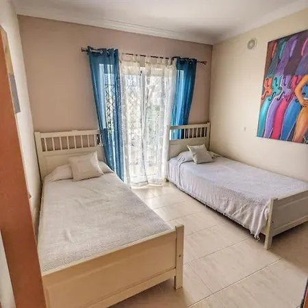 דירה Penthouse With Rooftop & Seaview *