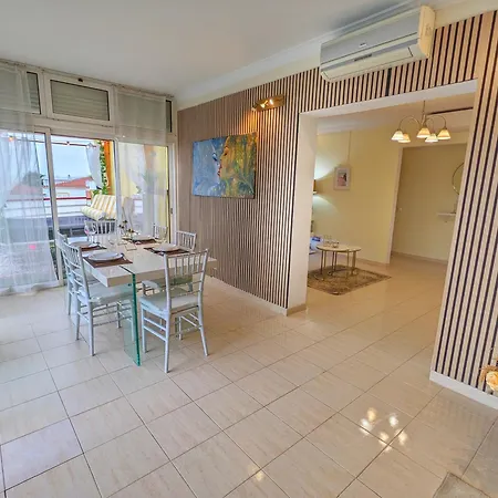 Penthouse With Private Rooftop & Seaview Apartament Guia (Faro)