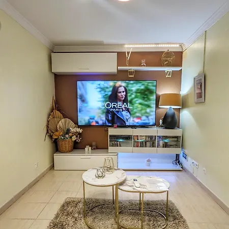 Penthouse With Private Rooftop & Seaview Apartament *