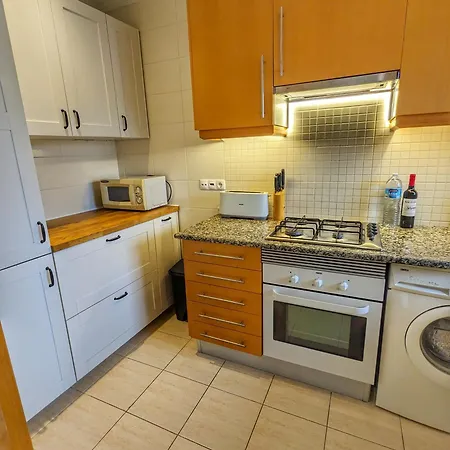 Penthouse With Private Rooftop & Seaview Apartament