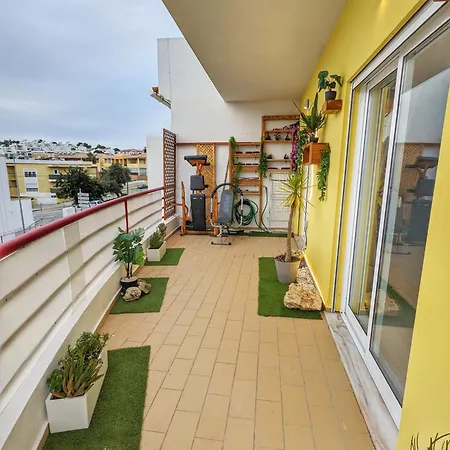 Penthouse With Private Rooftop & Seaview Guia (Faro)