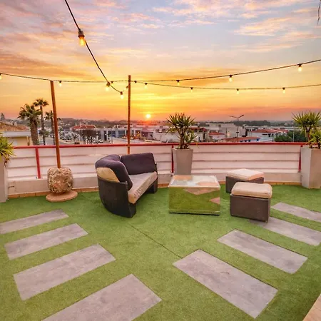 Apartment Penthouse With Private Rooftop & Seaview *