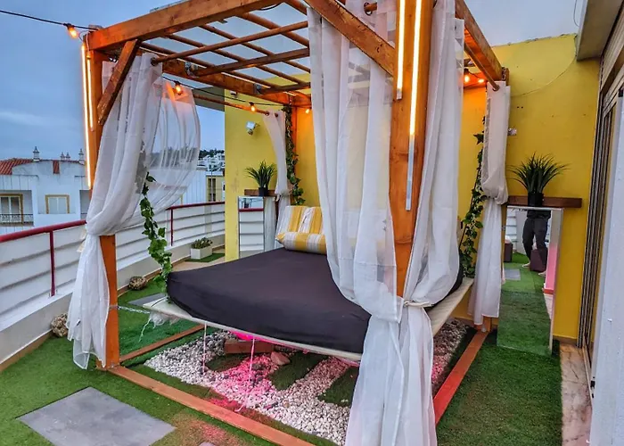 Daire Penthouse With Private Rooftop & Seaview