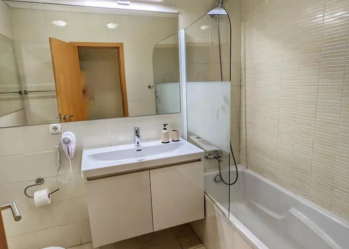 Penthouse With Private Rooftop & Seaview Daire Guia (Faro)