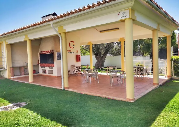Penthouse With Private Rooftop & Seaview Apartamento Guia (Faro)
